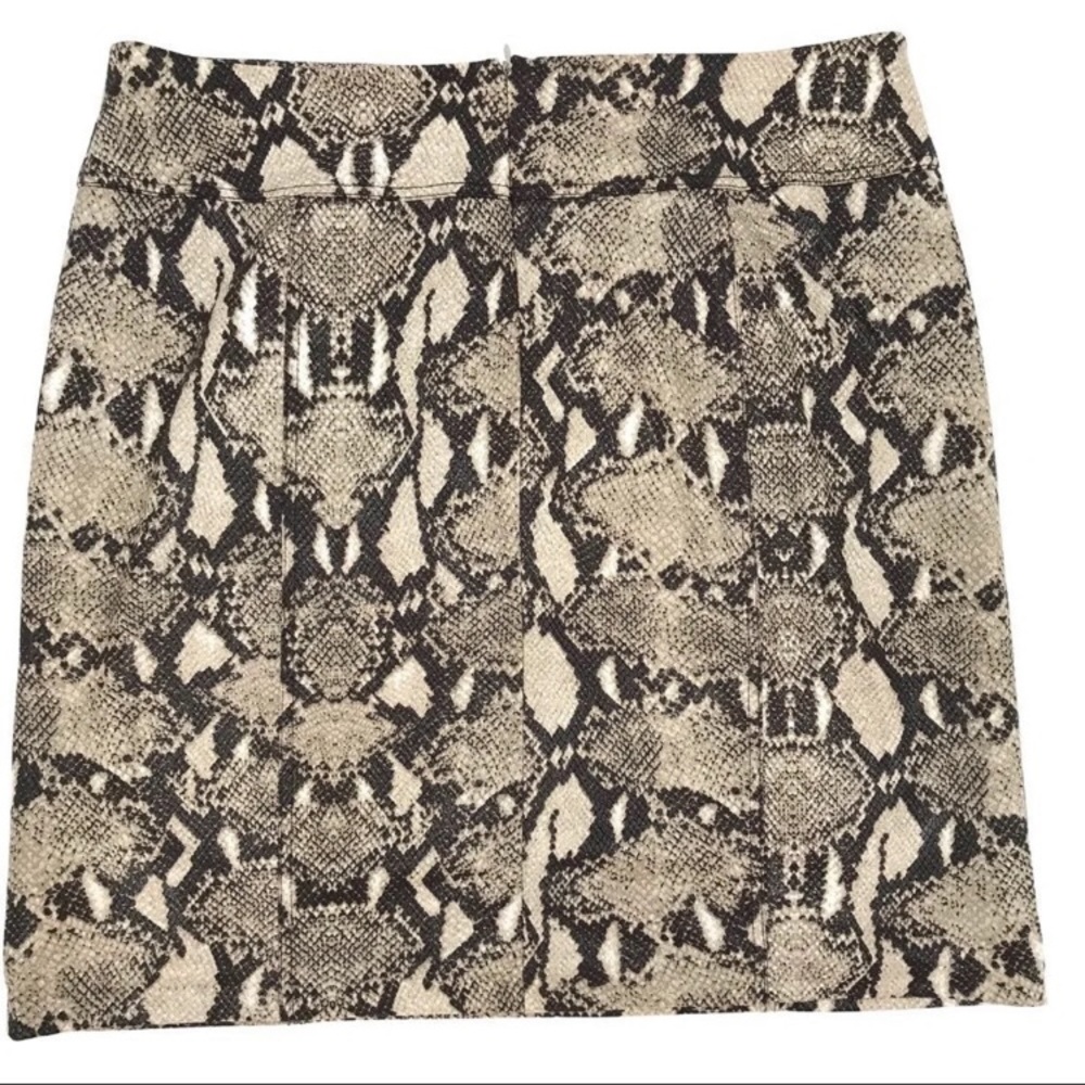 Chico’s Liquid Snake Skirt sz 10-12 Tan/ Black